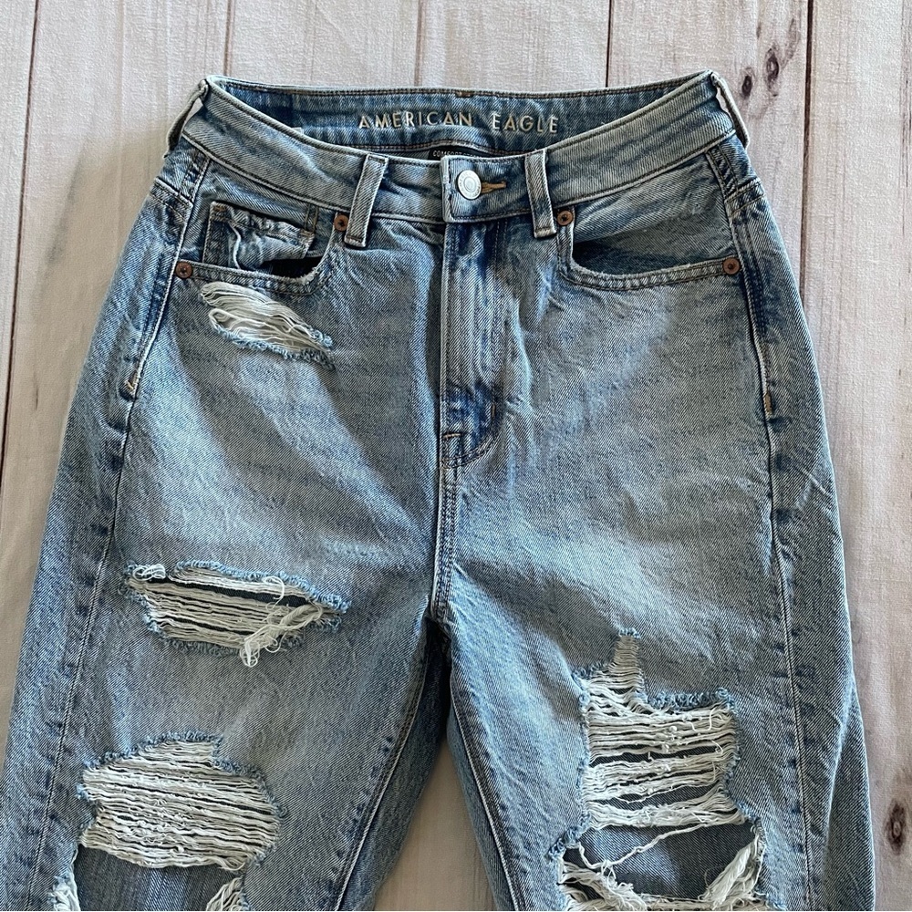 American Eagle Highest Rise Mom Jeans Women’s 00 Blue Distressed Ripped Comfort - Picture 5 of 14